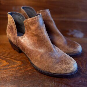 Women's Sorel Leather Booties Size 9.5